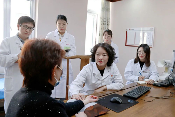 新華健康｜發(fā)力精準(zhǔn)醫(yī)療 中醫(yī)藥創(chuàng)新推動(dòng)醫(yī)學(xué)融合發(fā)展